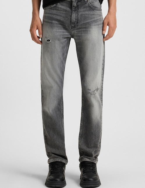 Jeans straight lavado obscuro para hombre 1