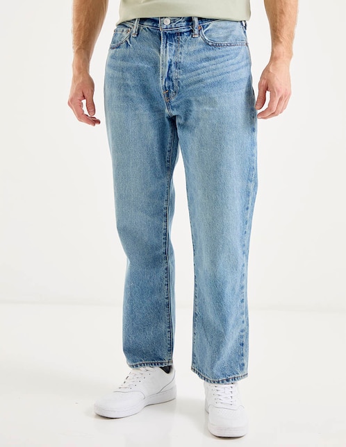 Jeans relaxed slim lavado medio para hombre 1