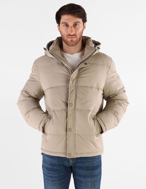 Chamarra capitonada Guess con bolsillos para hombre