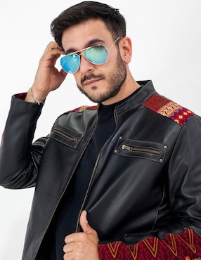 Chamarra Angelozano de piel con bolsillos para hombre