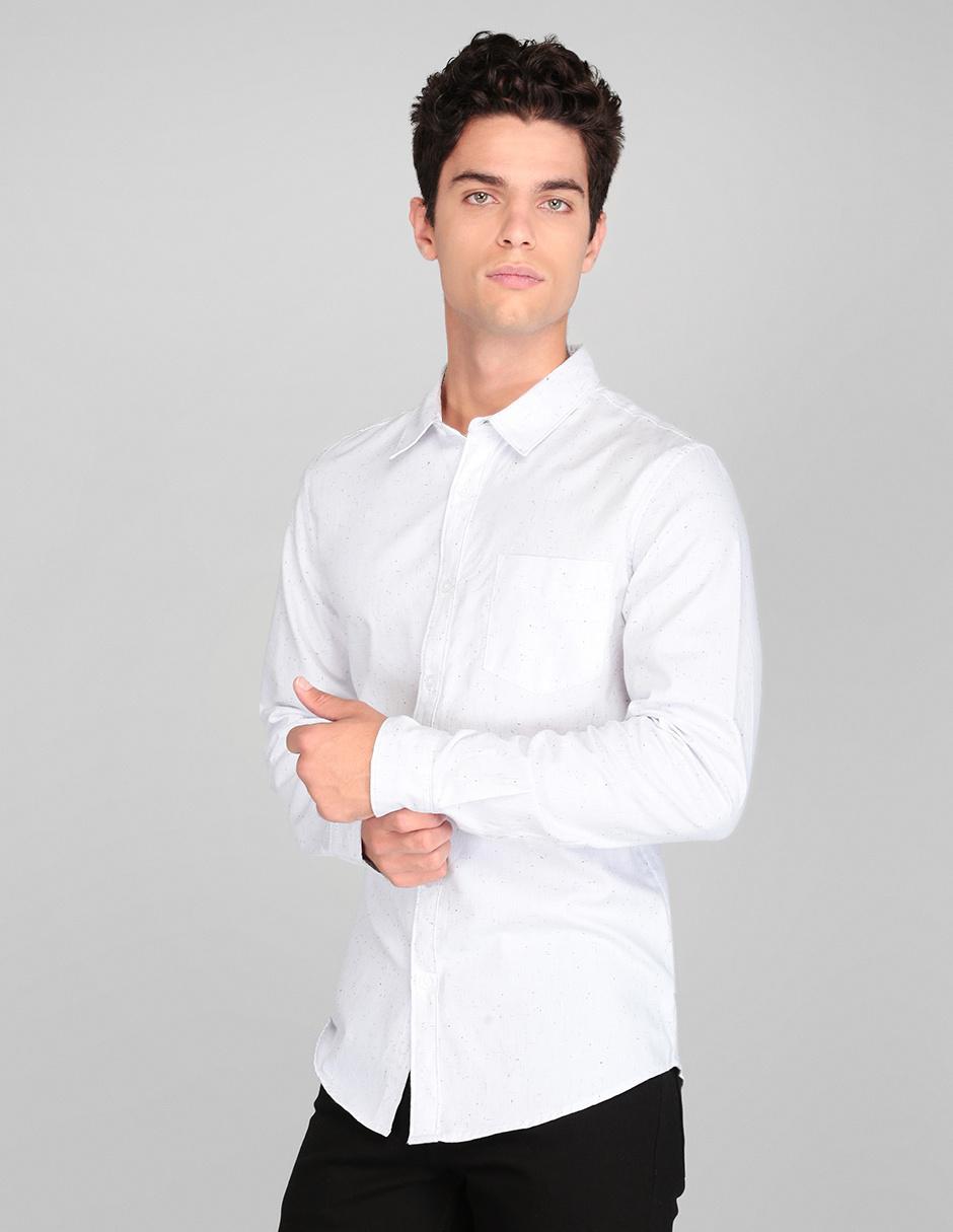Camisa casual Guess corte slim fit blanca jaspeada Liverpool.com.mx