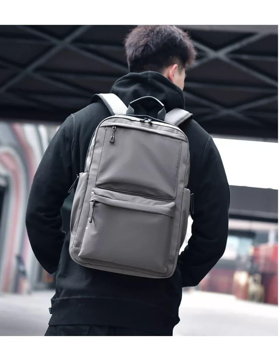 Mochila escolar impermeable para hombre 4