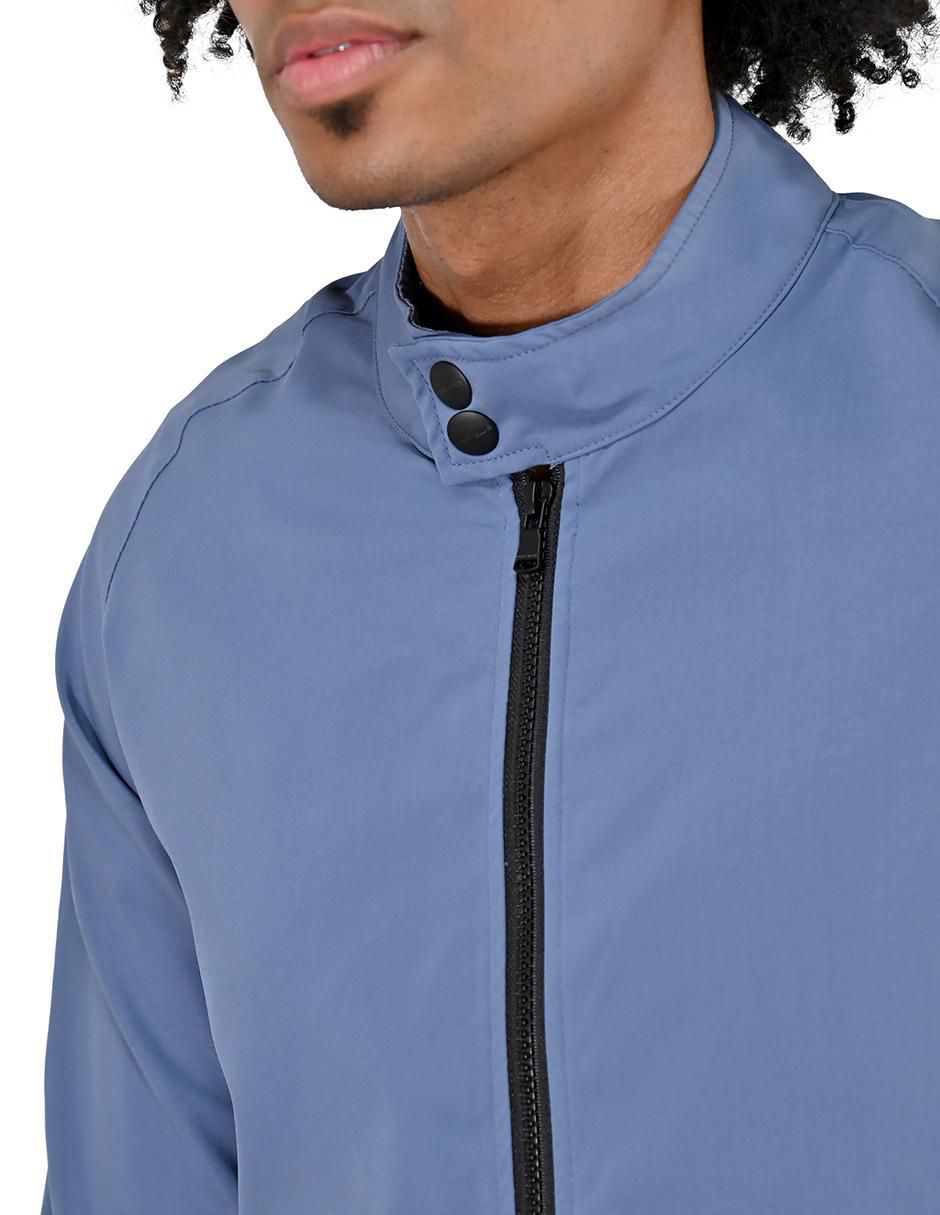 Chamarra con bolsillos para hombre 2