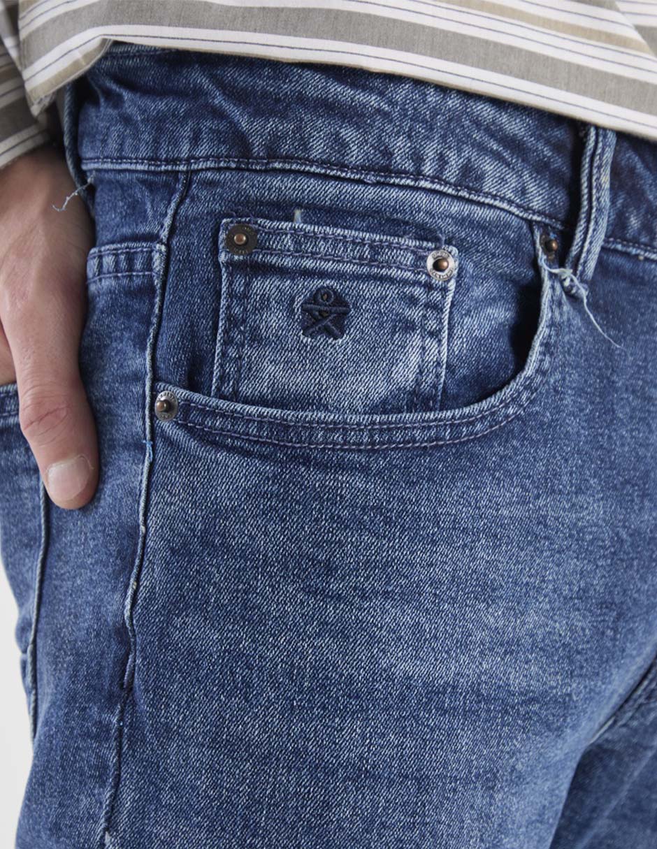 Jeans slim deslavado para hombre 4