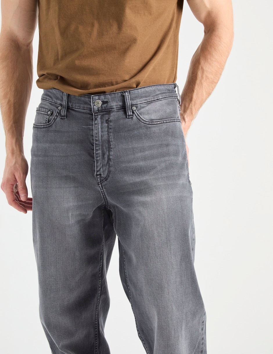 Jeans slim deslavado para hombre 4