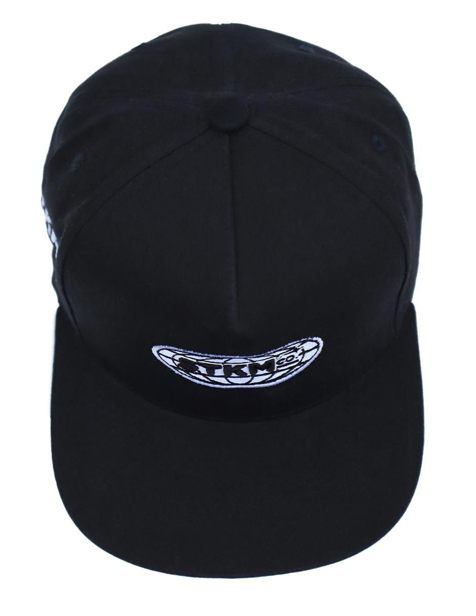 Gorra visera plana broche casual 
unisex 4