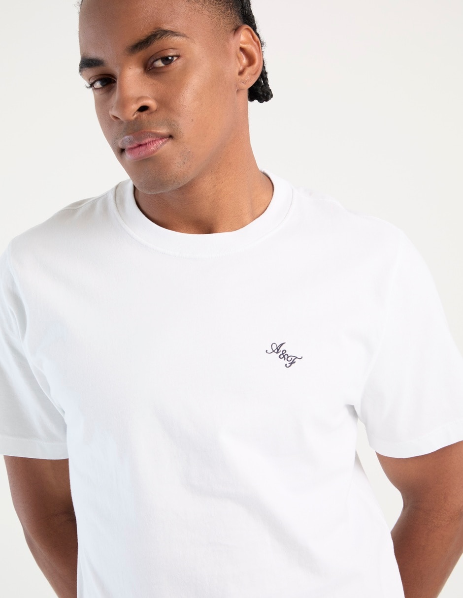 Playera cuello redondo para hombre 4
