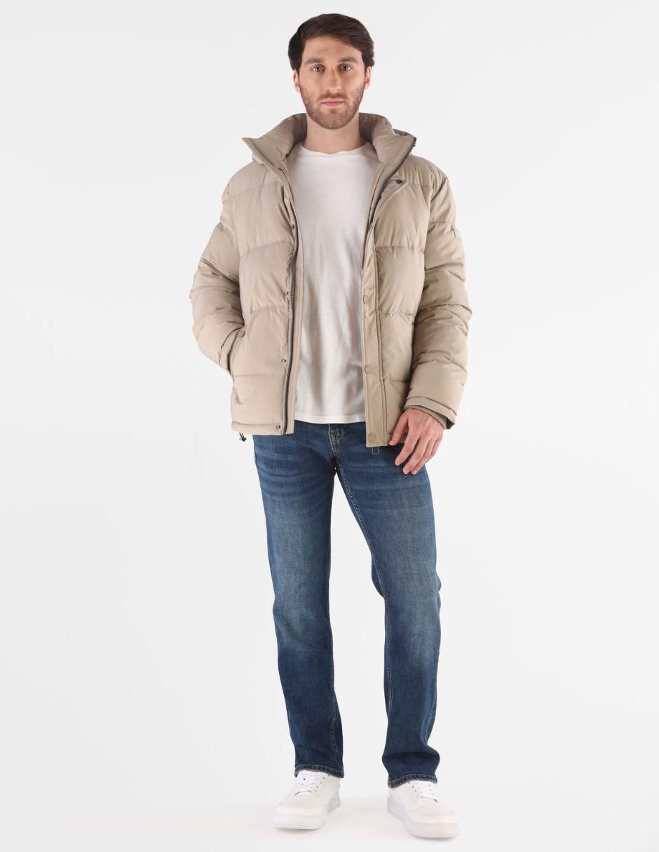 Chamarra capitonada con bolsillos para hombre 2