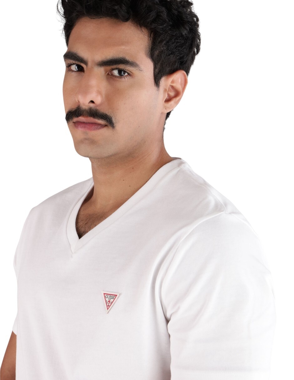 Playera cuello V para hombre 2