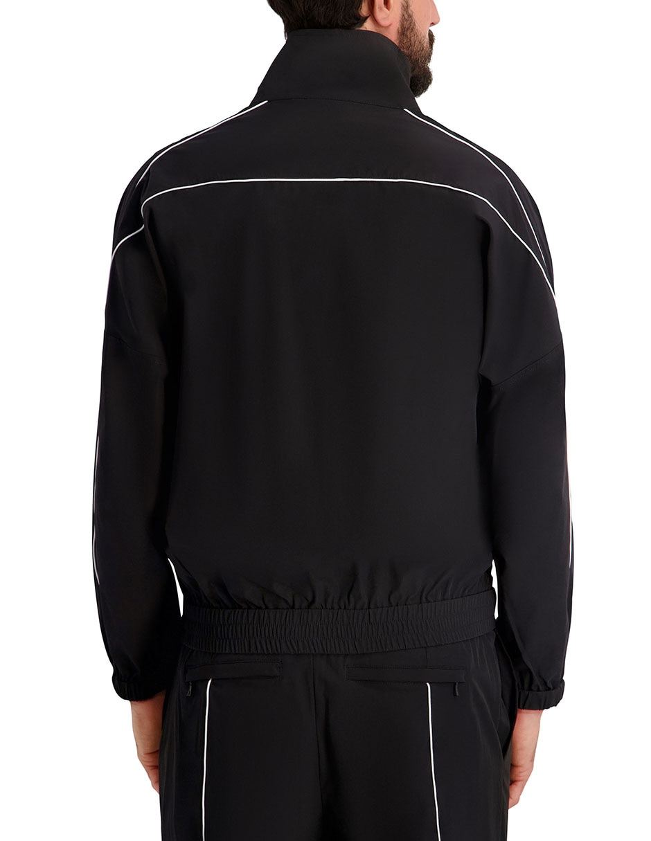 Chamarra con bolsillos para hombre 4
