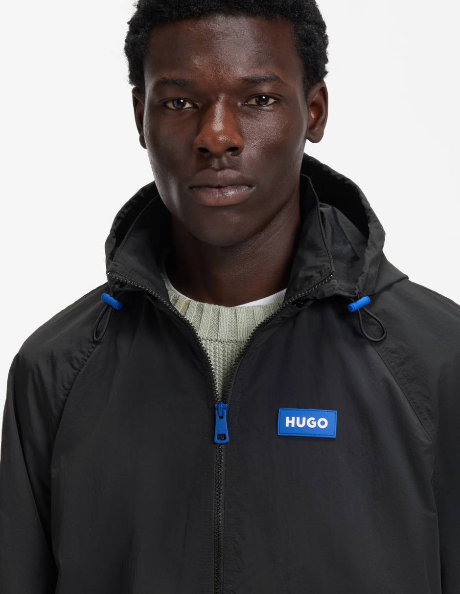 Chamarra rompevientos impermeable con capucha para hombre 4