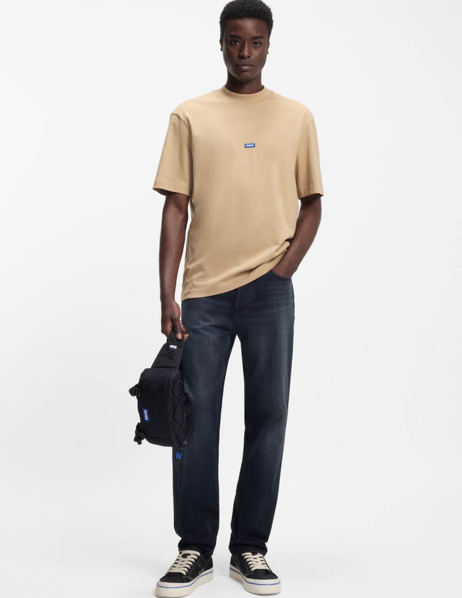 Jeans straight lavado obscuro para hombre 4