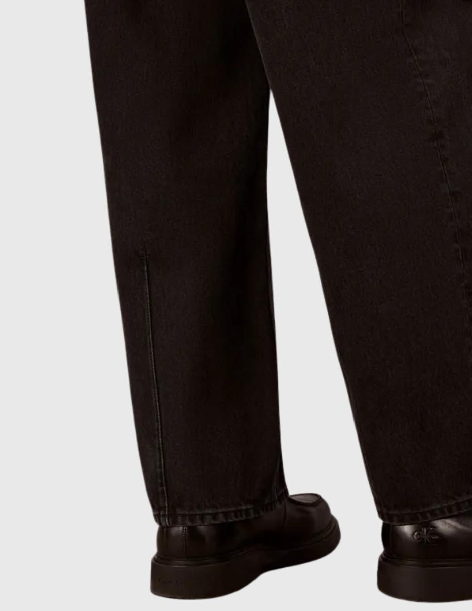 Jeans amplio para hombre 4