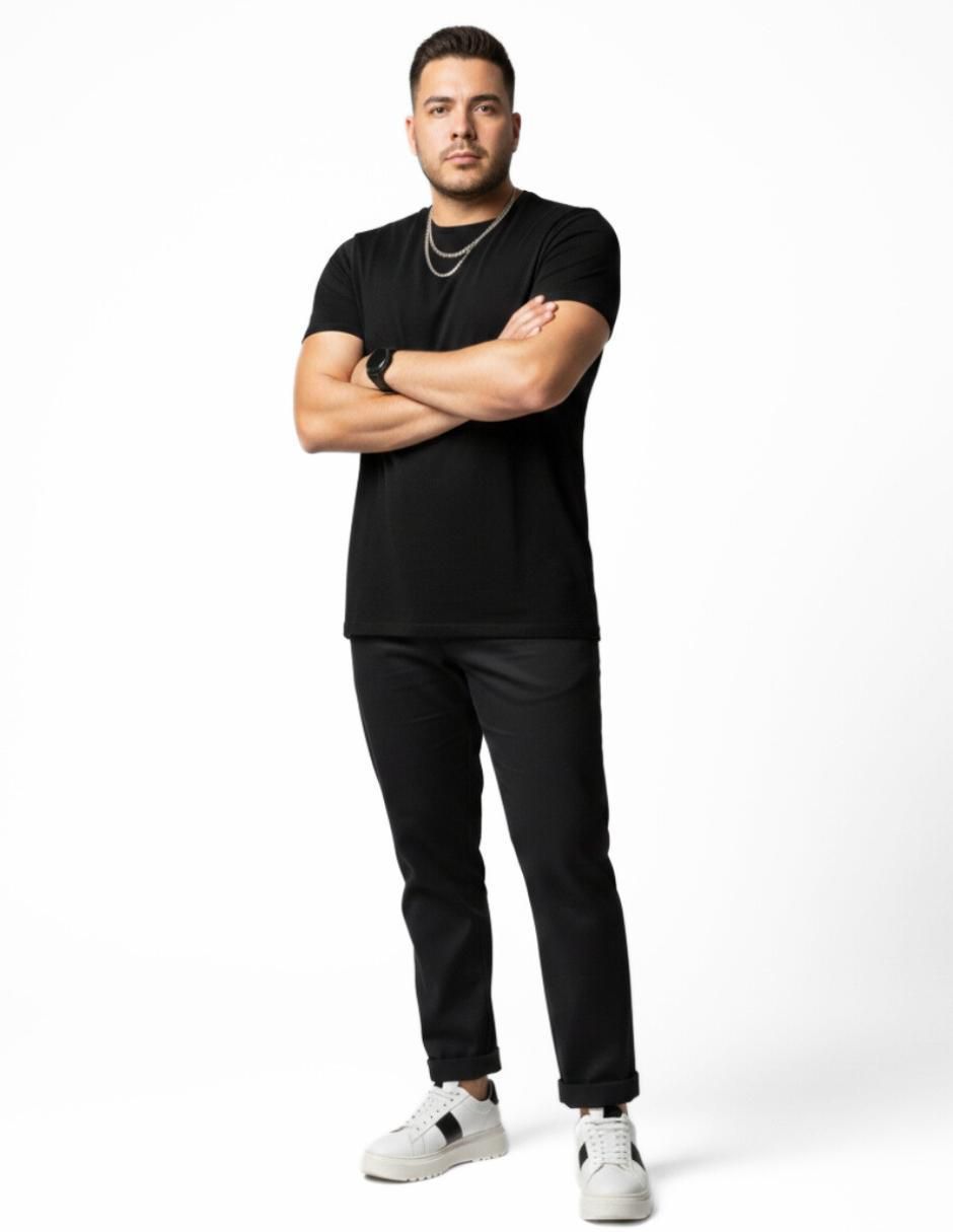 Set playera cuello redondo para hombre 5